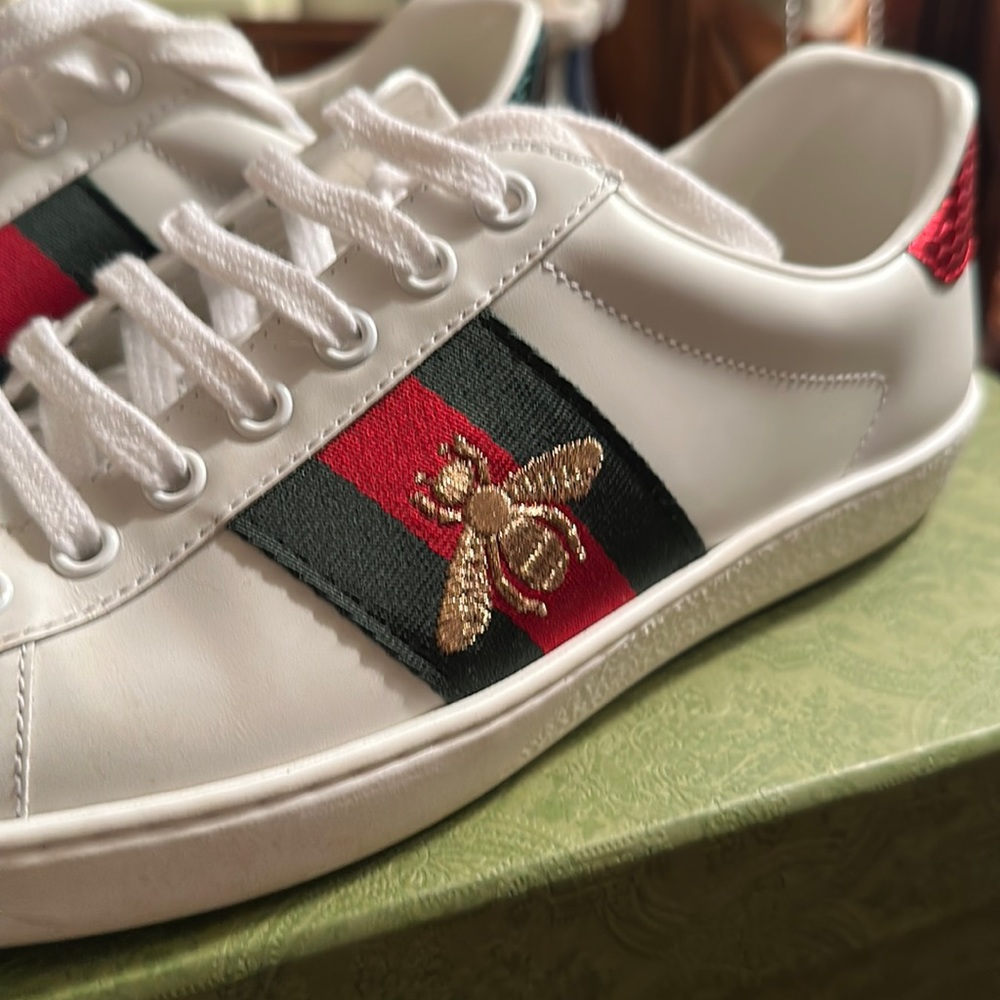 FINAL PRICE !!!!! Gucci Shoes ( size 6.5 in men’s, but I wear a 7.5-8 & they fit